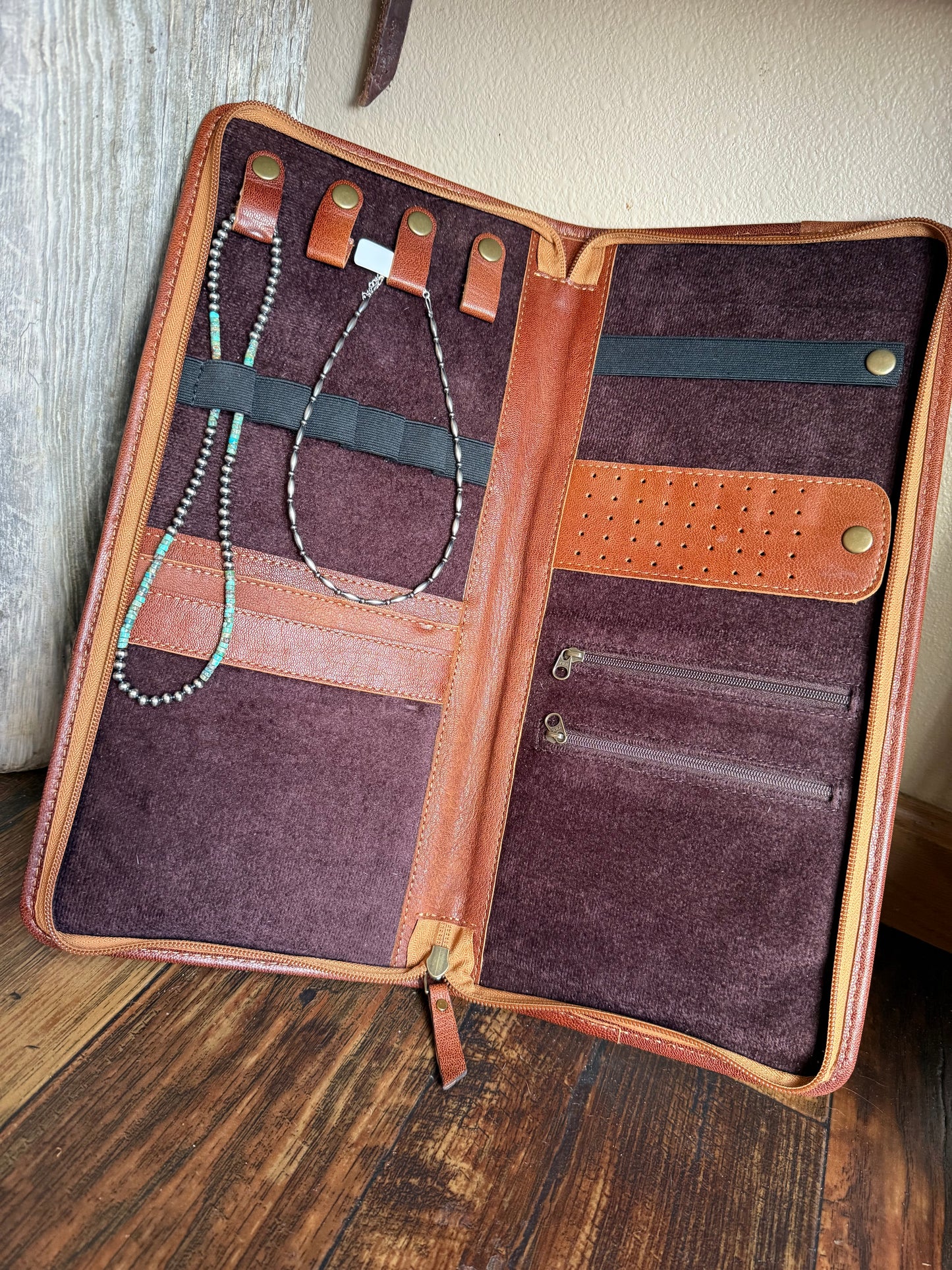 Large jewelry travel case