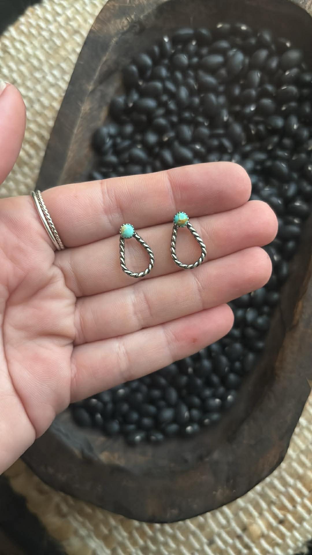 Turquoise Teardrop twist