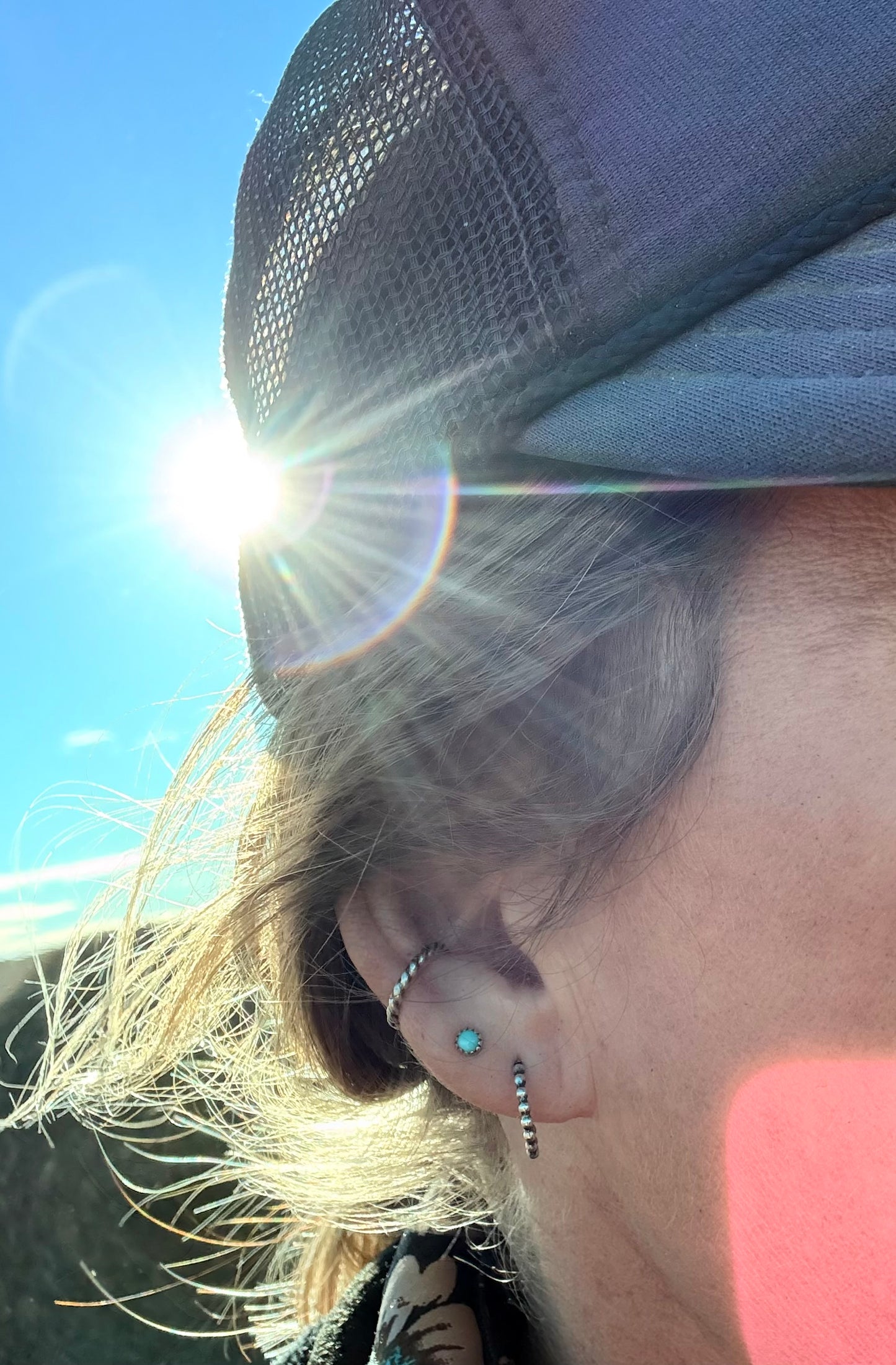 Ear cuff